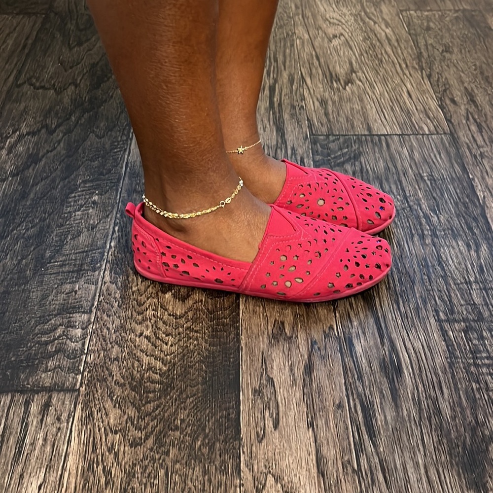 Pink slip ons - Picture 3 of 3